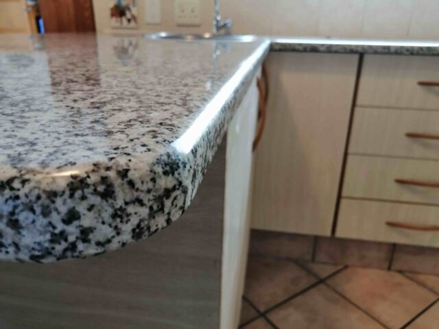 bullnose creama sardo