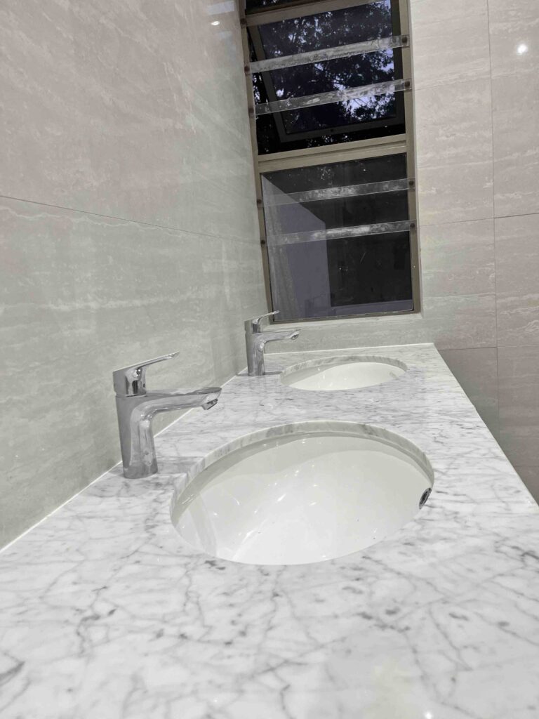 cararra marble