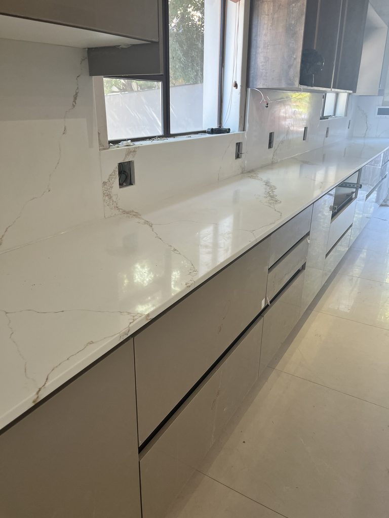 bianco stratuario enduro quartz IMG 1565 768x1024 1