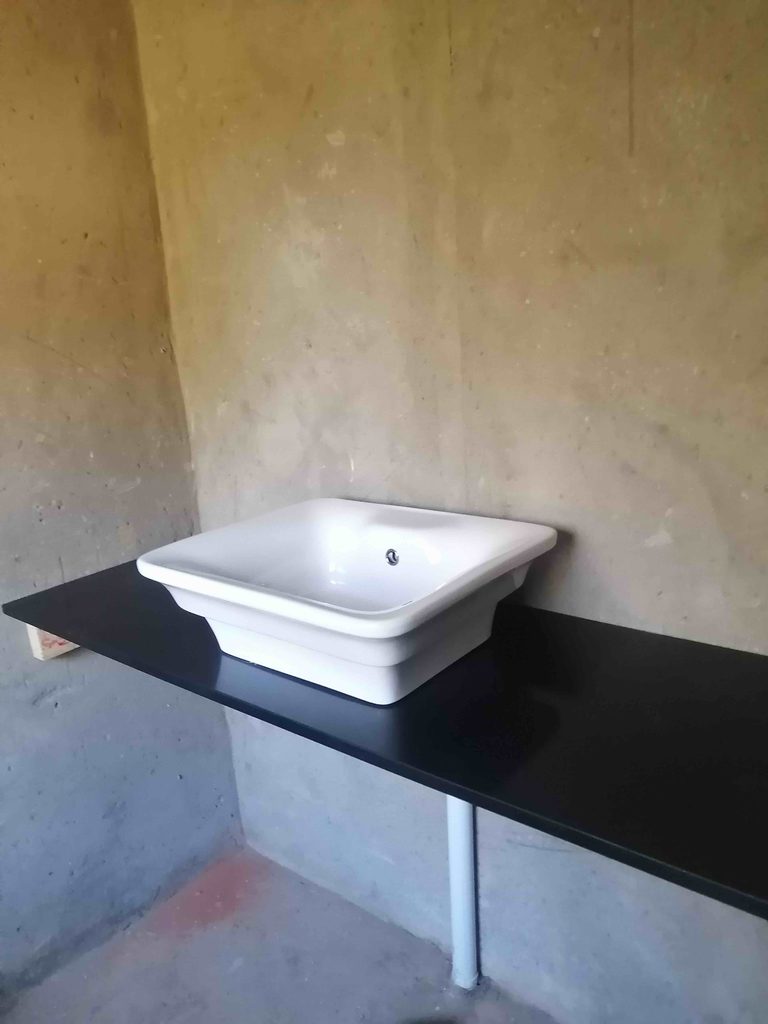 pure black enduro quartz vanity 2 768x1024 1